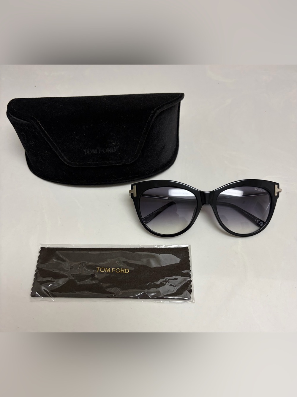 Tom Ford Black Kira Sunglasses with gradient lenses